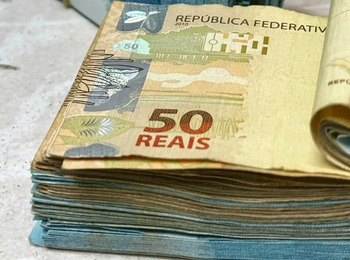 Tribunal mantém indenização a idosa por fraude em empréstimos bancários não contratados