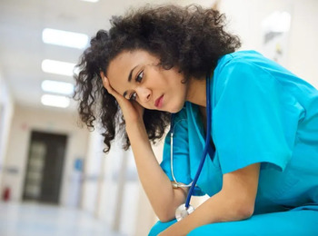 TRT-3 mantém indenização milionária a enfermeira por trabalho análogo à escravidão em hospital de BH