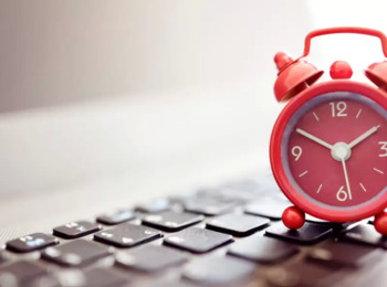 Para o TRT2 é ônus da reclamada controle mensal para compensação