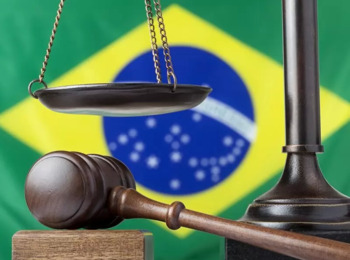 As Sentenças Aditivas como Instrumento para Garantia de Direitos Fundamentais